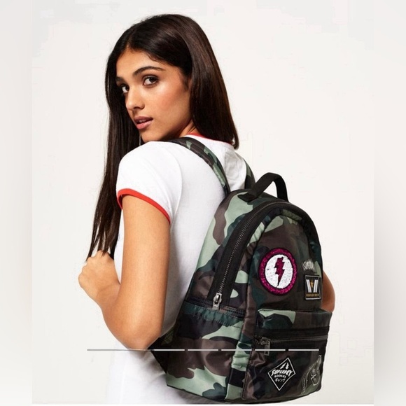 Superdry Green Camouflage Backpack with Patches, SuperDry Midi Backpack main image 5